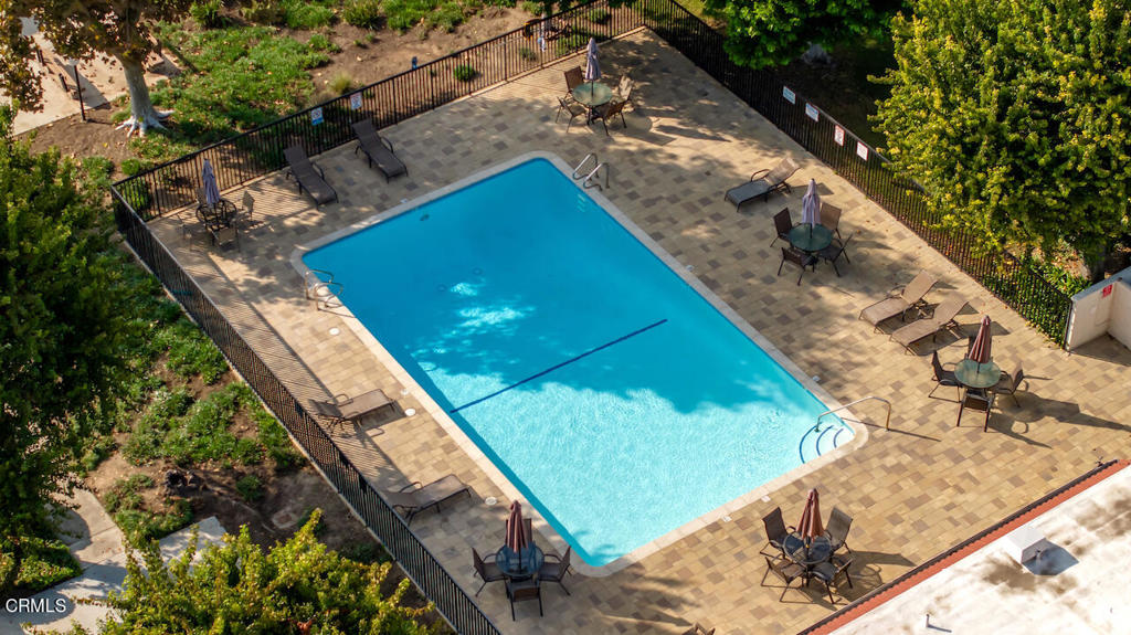 6027 Lindley Avenue Unit: 22