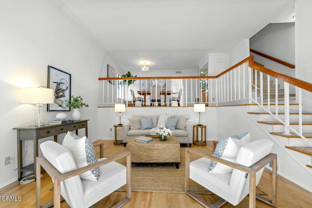 6027 Lindley Avenue Unit: 22