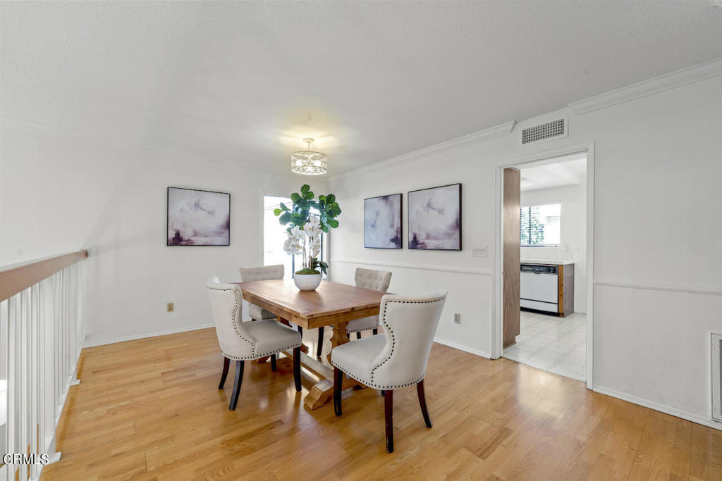 6027 Lindley Avenue Unit: 22