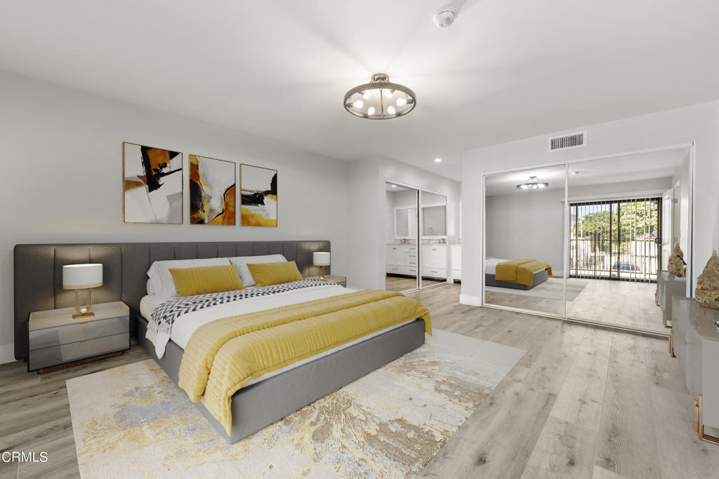 9960 Owensmouth Avenue Unit: 10