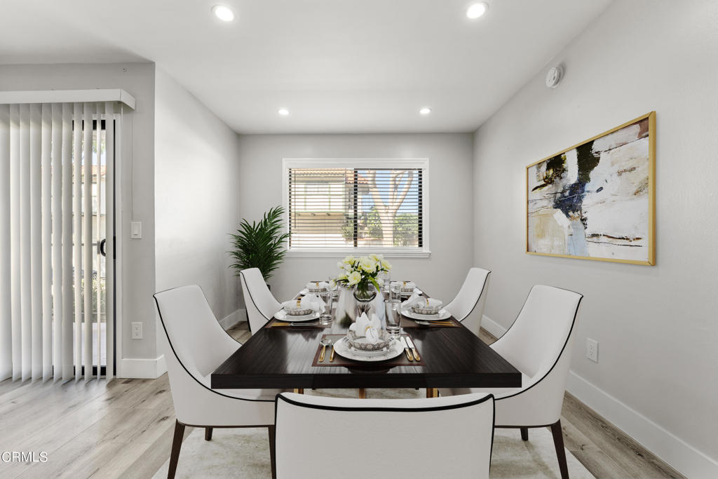 9960 Owensmouth Avenue Unit: 10