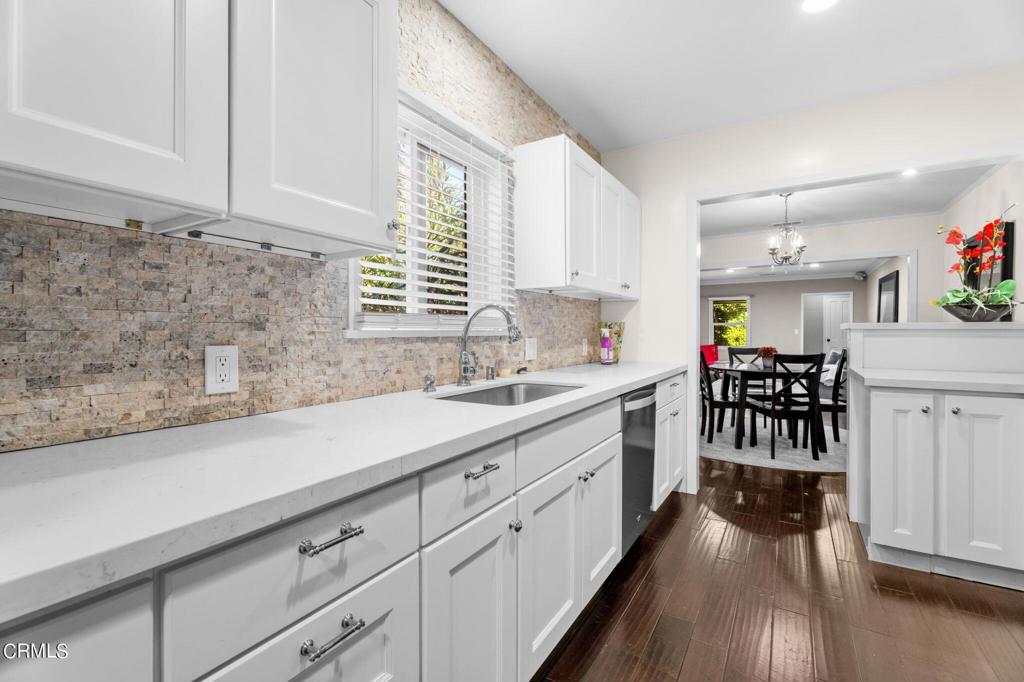 4242 Van Nuys Boulevard