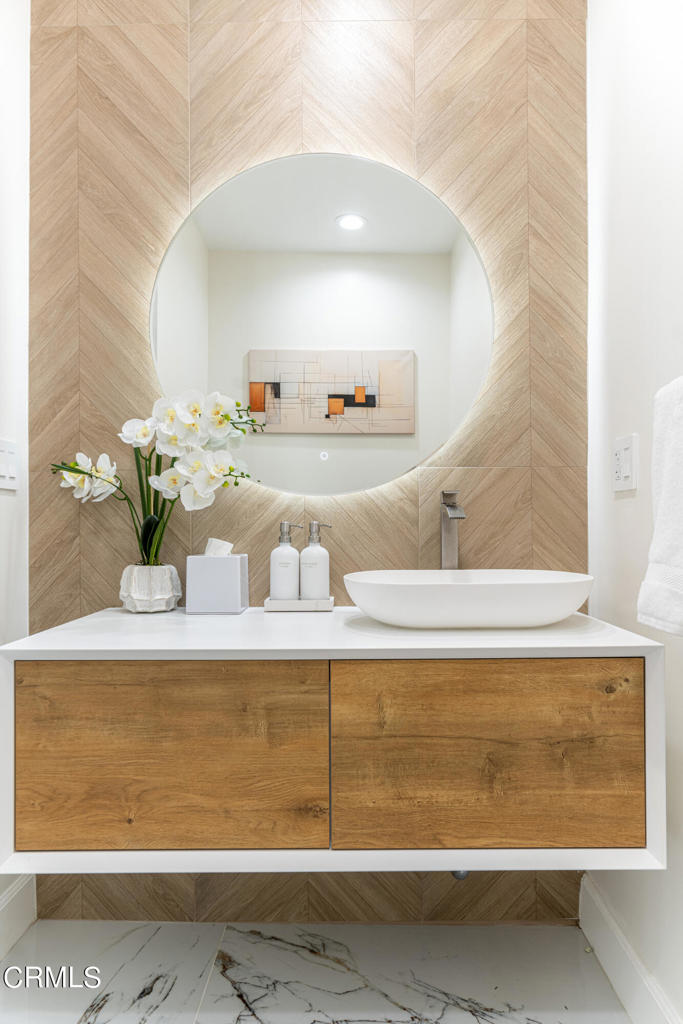 1909 Hazel Nut Court