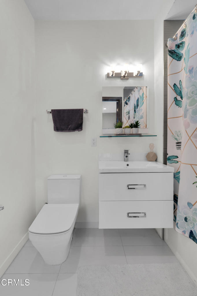 4485 Hazeltine Avenue 3