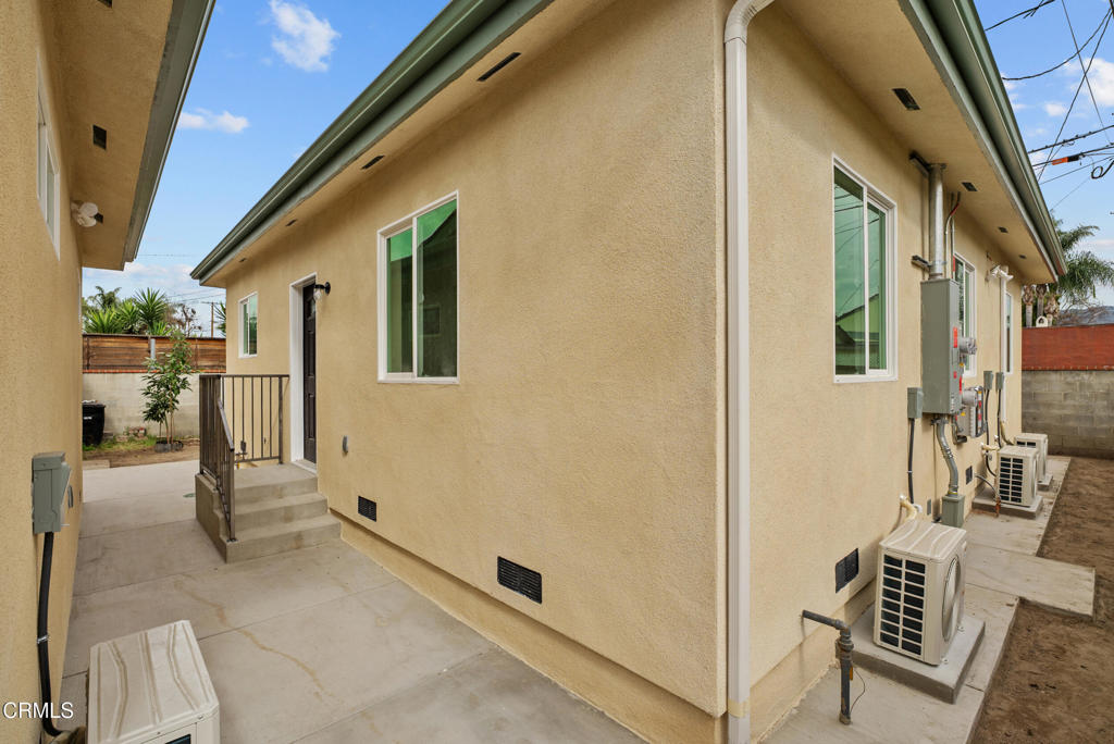 148 S Parish Place
