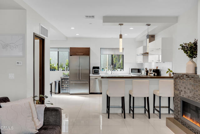 4485 Hazeltine AVE Unit: 3