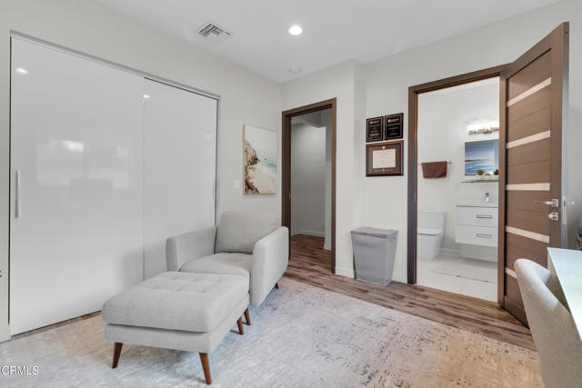 4485 Hazeltine AVE Unit: 3
