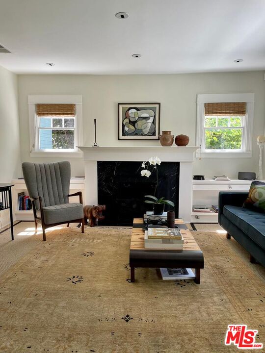 1434 N SPAULDING AVE