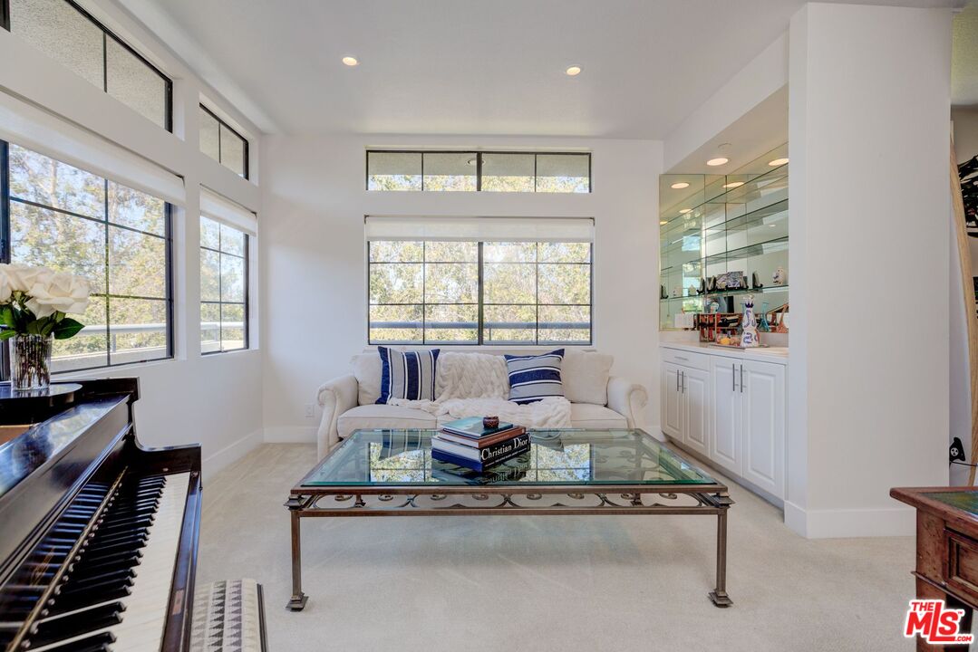 200 N SWALL DR Unit: PH6