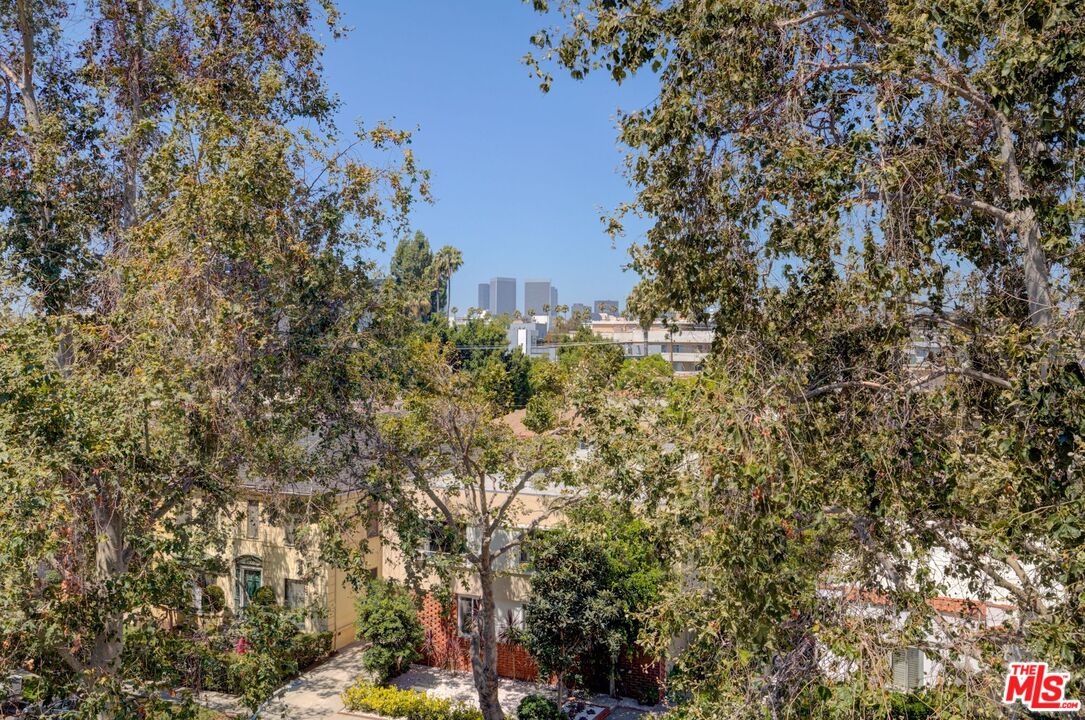 200 N SWALL DR Unit: PH6