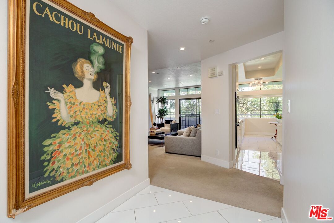 200 N SWALL DR Unit: PH6