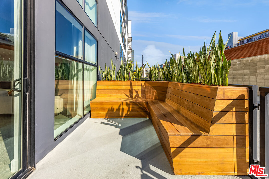 4115 Glencoe Ave Unit: 107