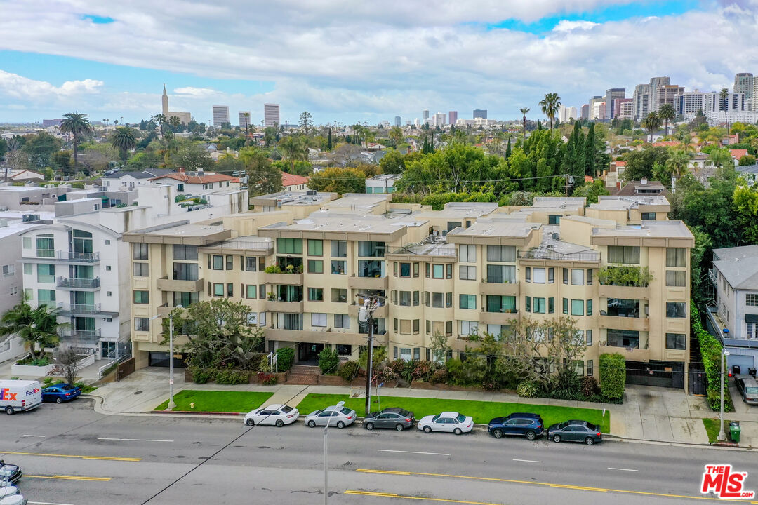 1557 S Beverly Glen Blvd Unit: 310