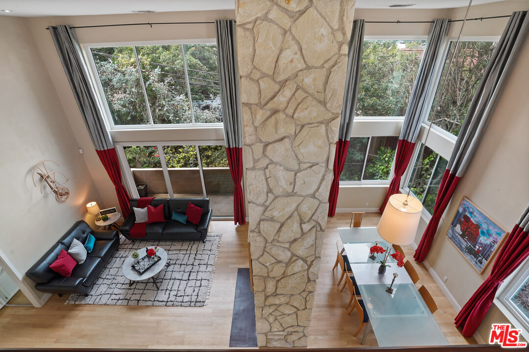 1557 S Beverly Glen Blvd Unit: 310