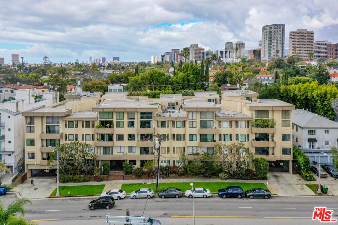 1557 S Beverly Glen Blvd Unit: 310