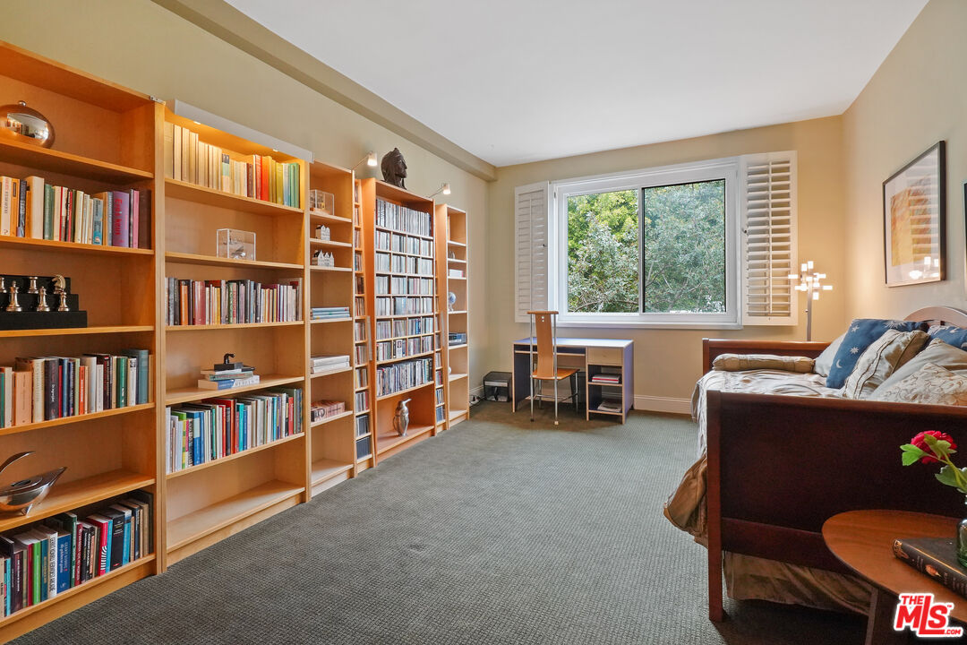 1557 S Beverly Glen Blvd Unit: 310