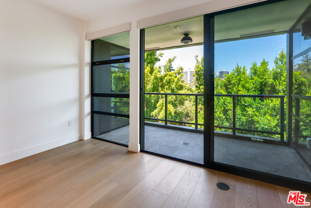 10777 Wilshire Blvd Unit: 405