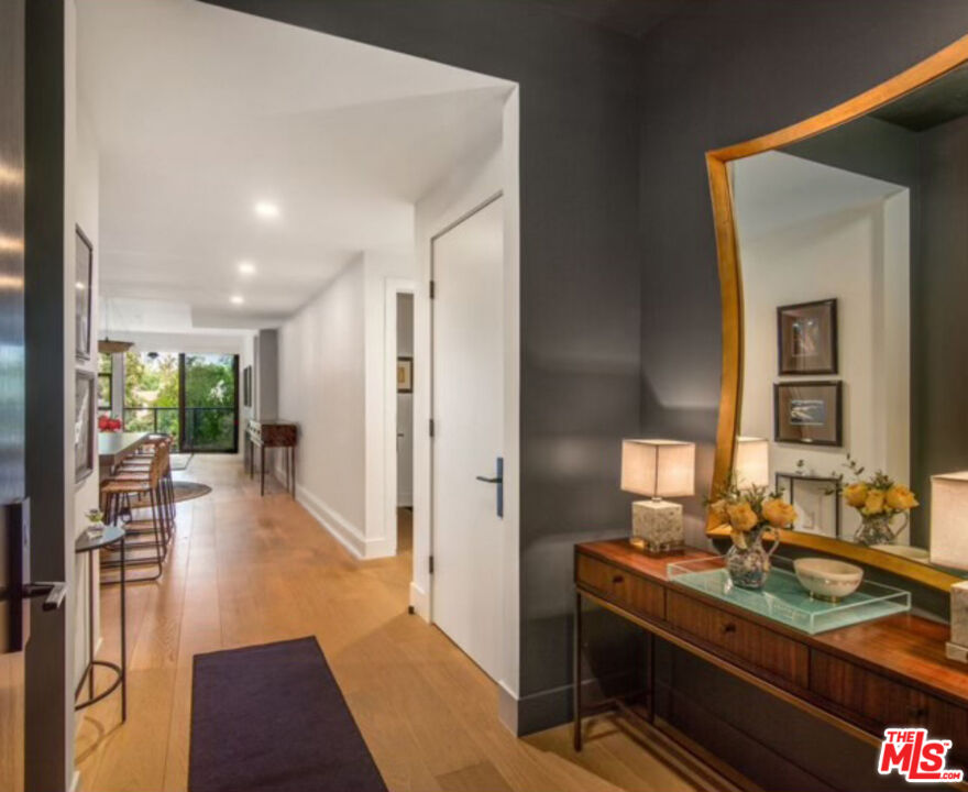 10777 Wilshire Blvd Unit: 405