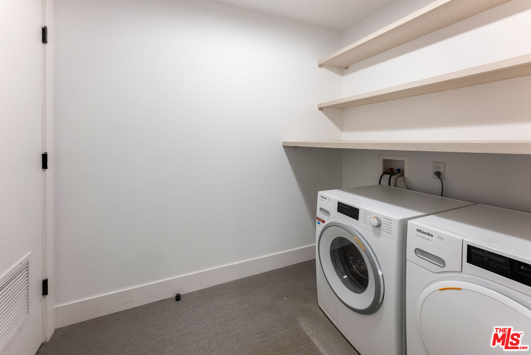 10777 Wilshire Blvd Unit: 405