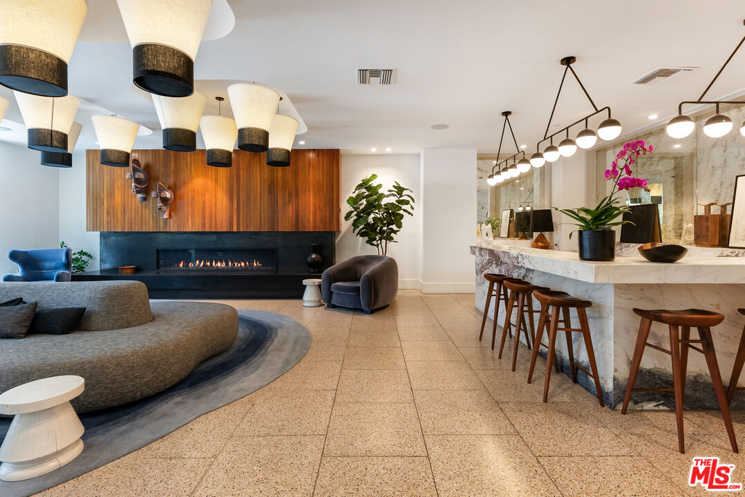 10777 Wilshire Blvd Unit: 405