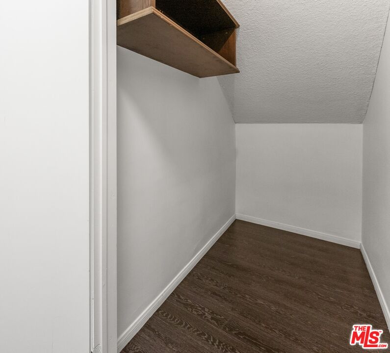 1152 N Ogden Dr
