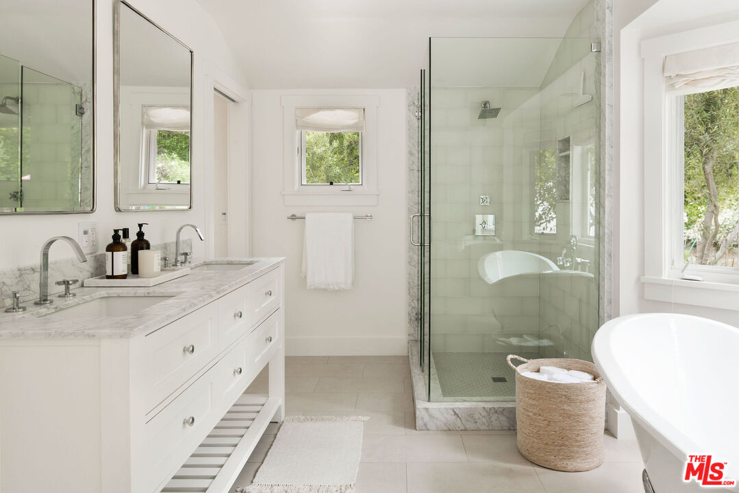 6456 Sycamore Meadows Dr