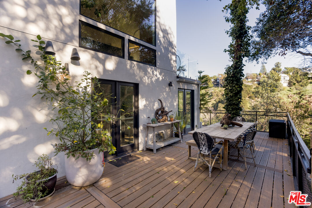 3760 Avenida Del Sol