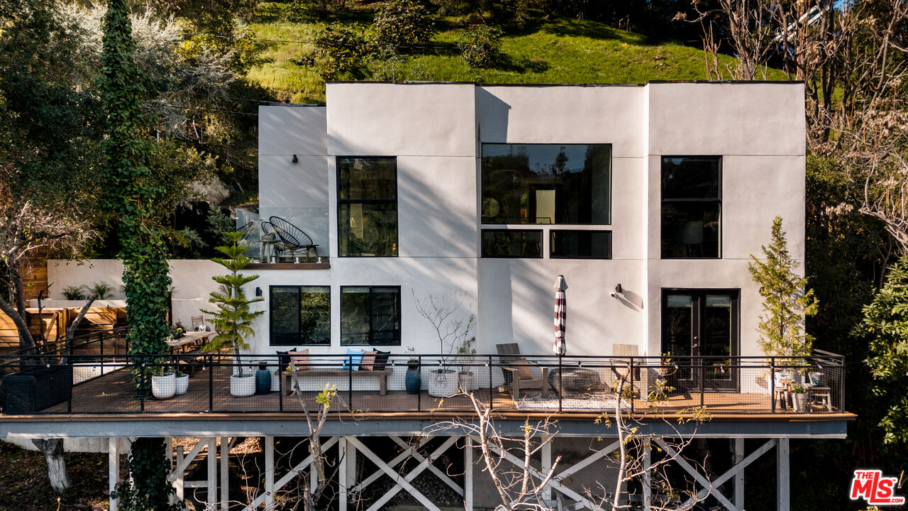 3760 Avenida Del Sol