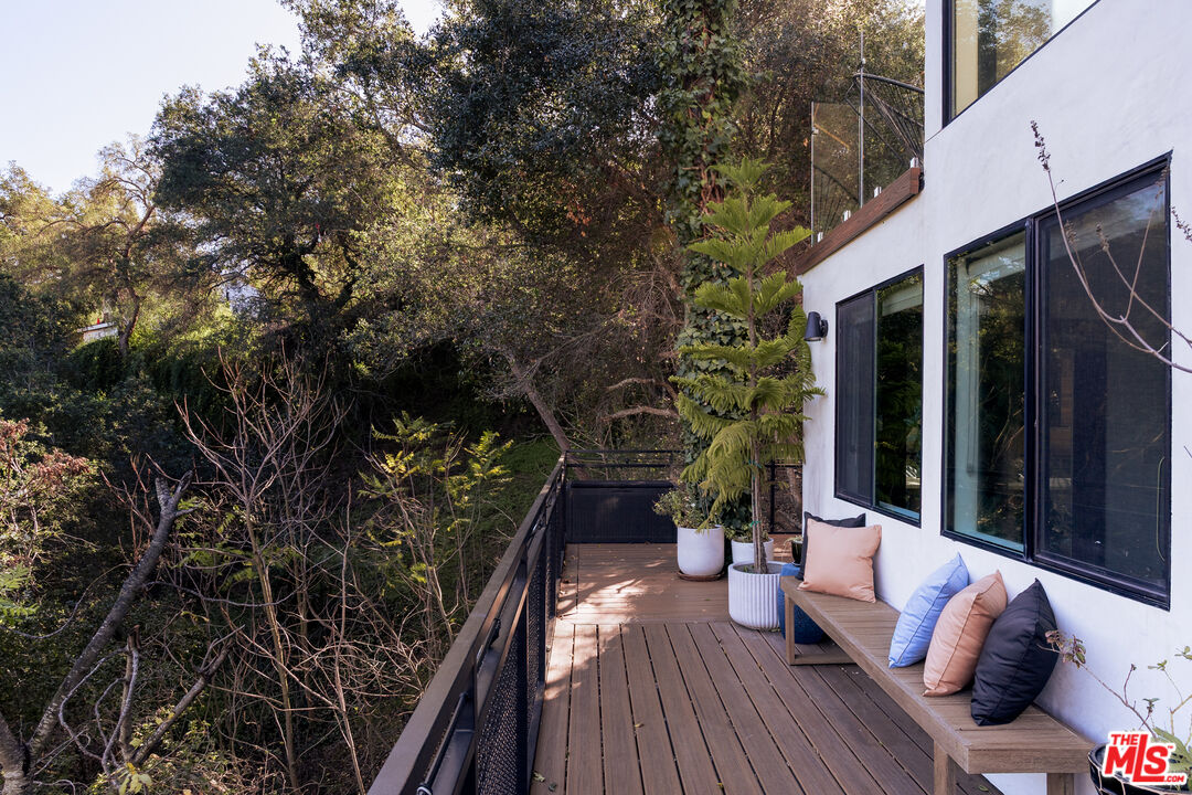 3760 Avenida Del Sol