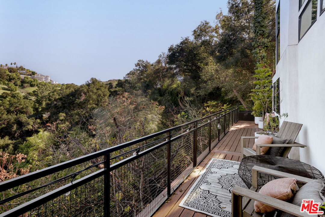 3760 Avenida Del Sol