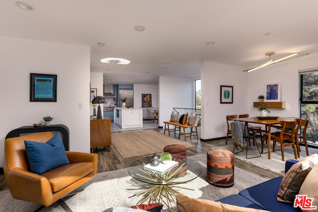 3760 Avenida Del Sol