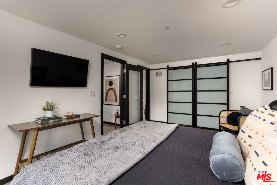 3760 Avenida Del Sol