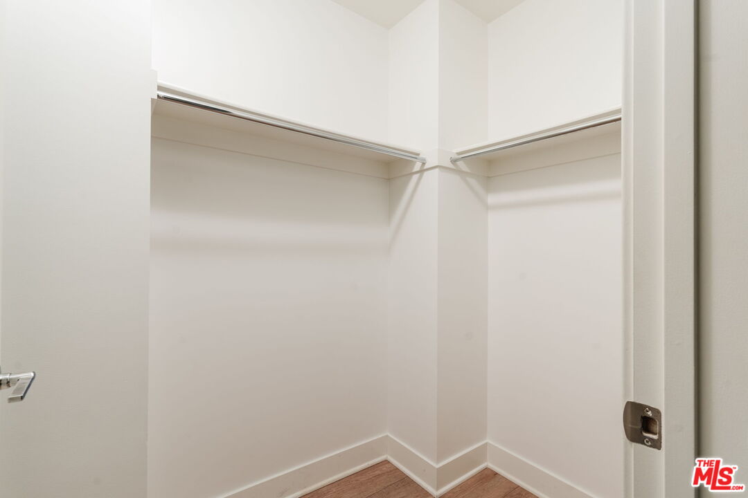 2211 Polyscope Pl