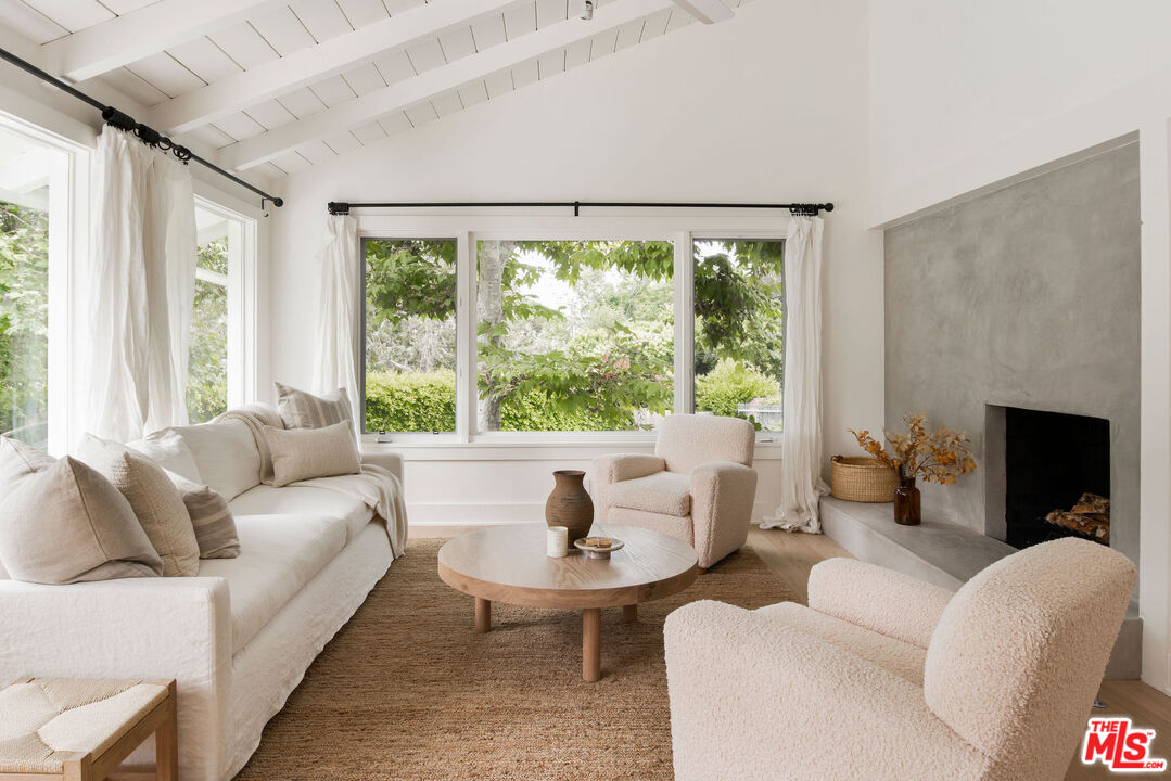 6456 Sycamore Meadows Dr