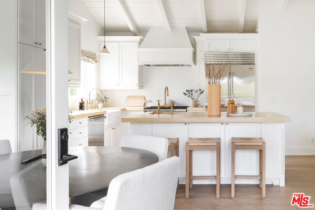 6456 Sycamore Meadows Dr