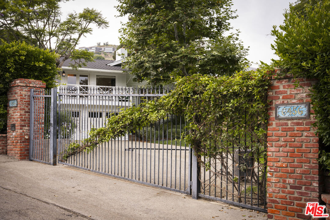 6456 Sycamore Meadows Dr