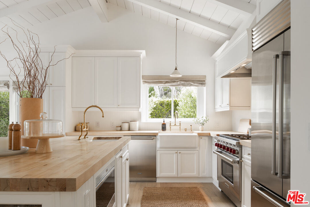 6456 Sycamore Meadows Dr