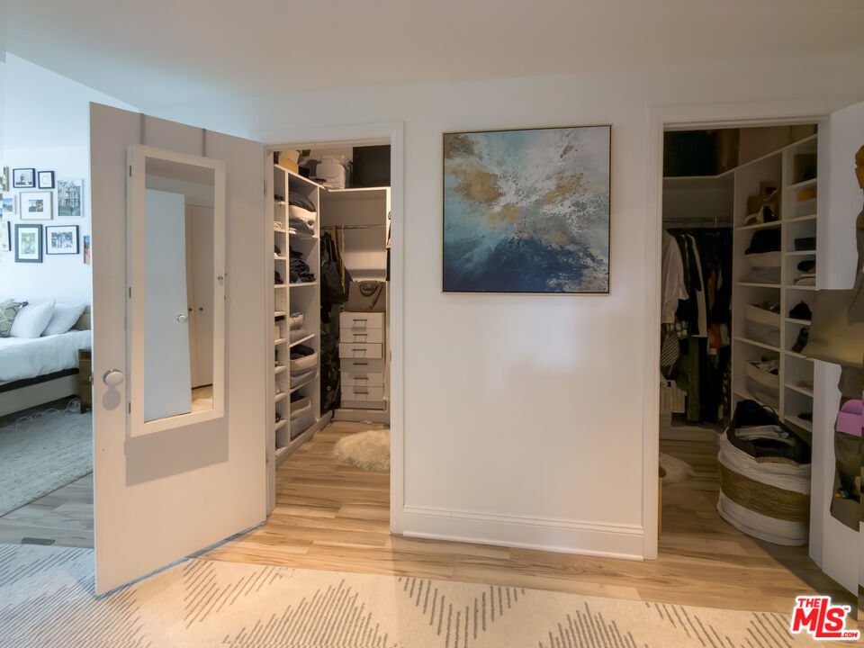 1557 S Beverly Glen Blvd Unit: 310