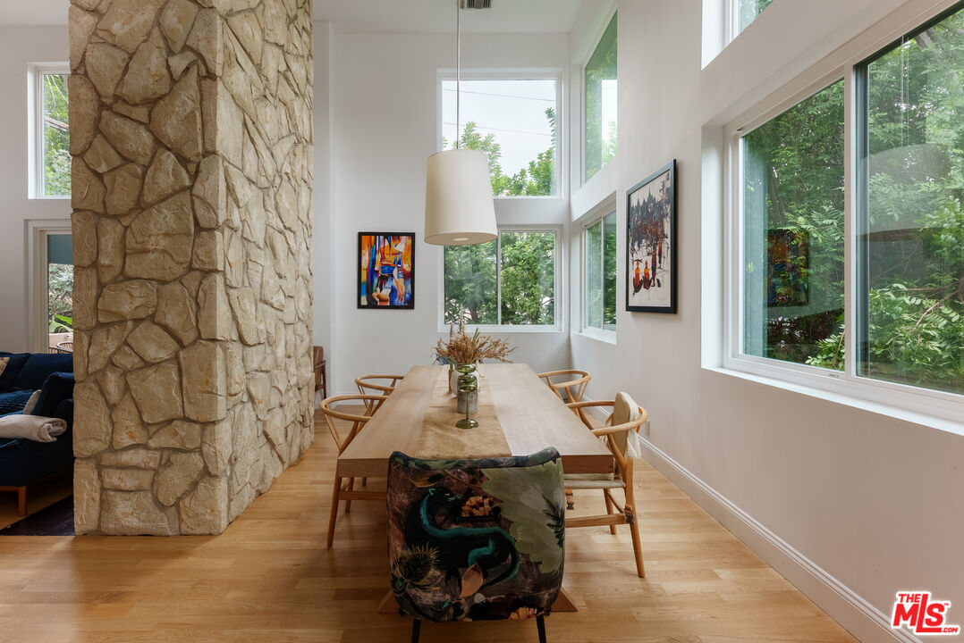 1557 S Beverly Glen Blvd Unit: 310