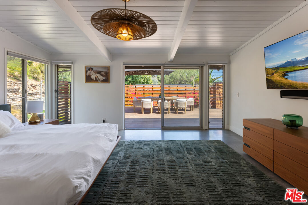 7211 Chelan Way
