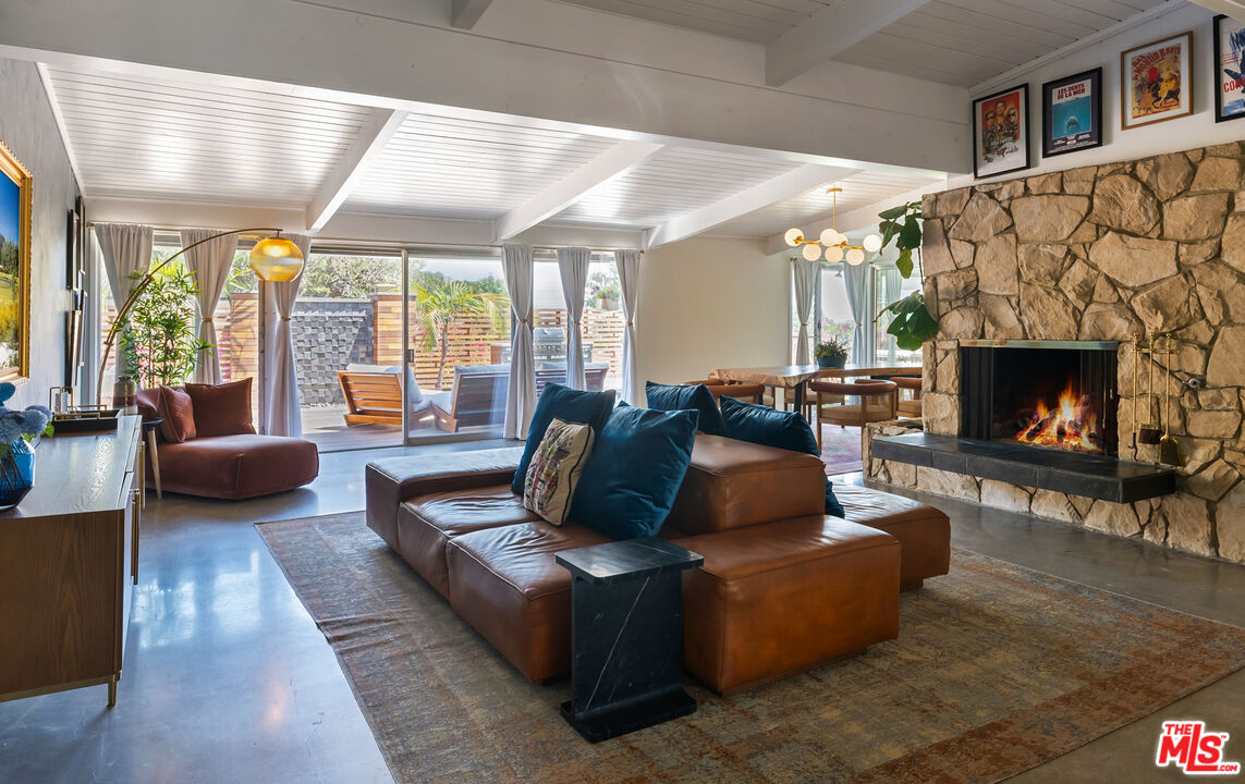 7211 Chelan Way