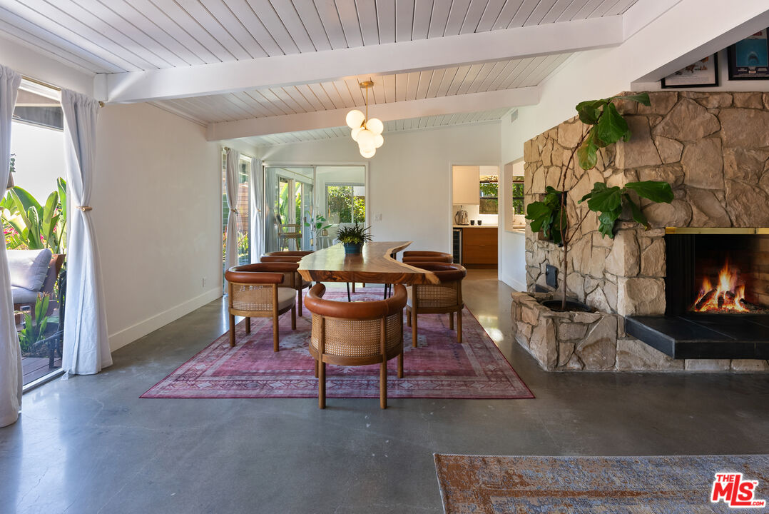 7211 Chelan Way
