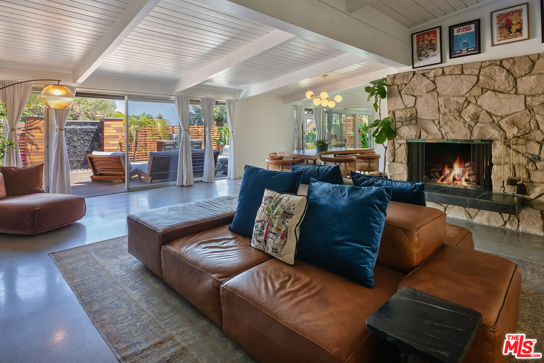 7211 Chelan Way