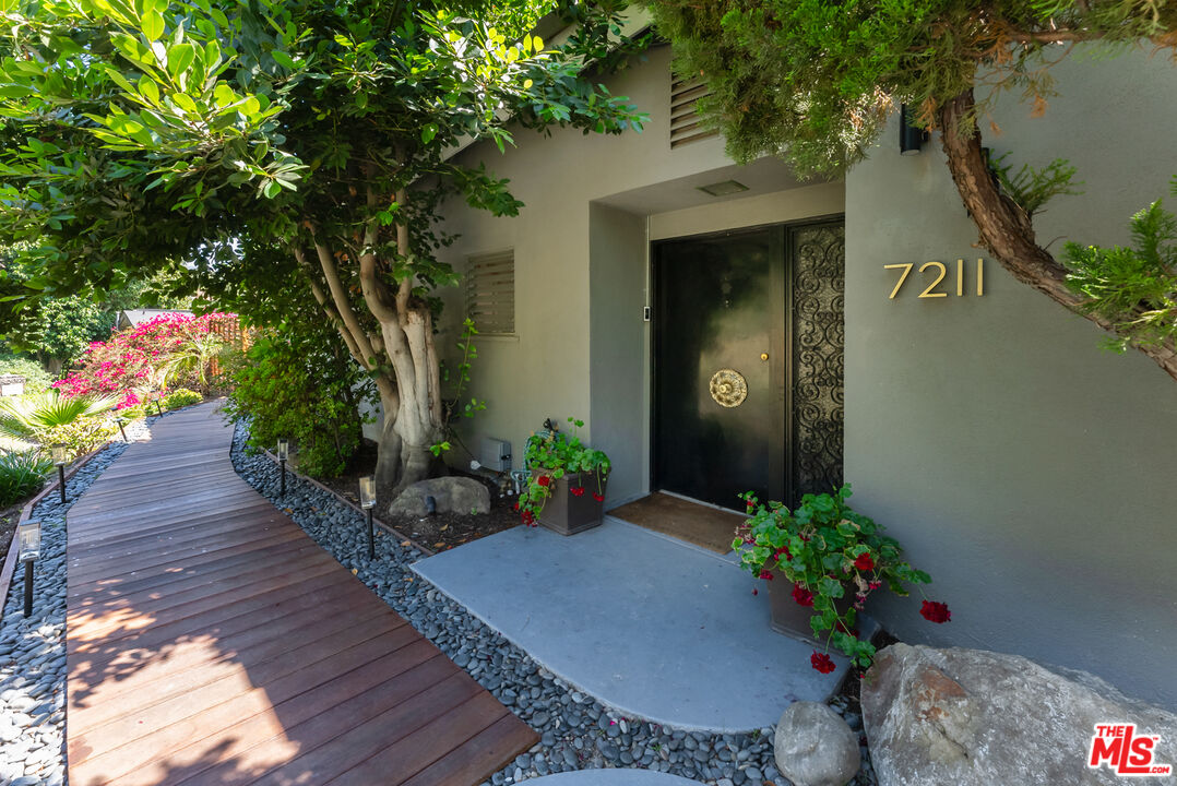 7211 Chelan Way