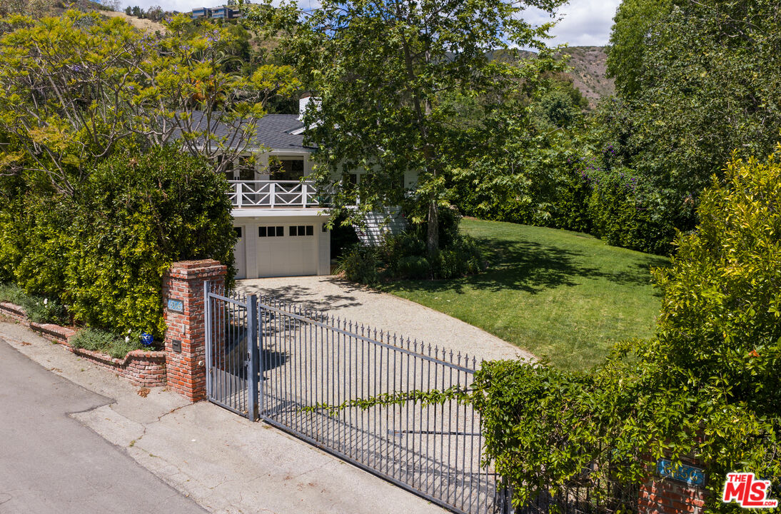 6456 Sycamore Meadows Dr