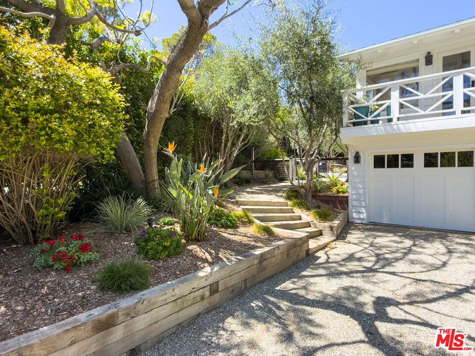 6456 Sycamore Meadows Dr