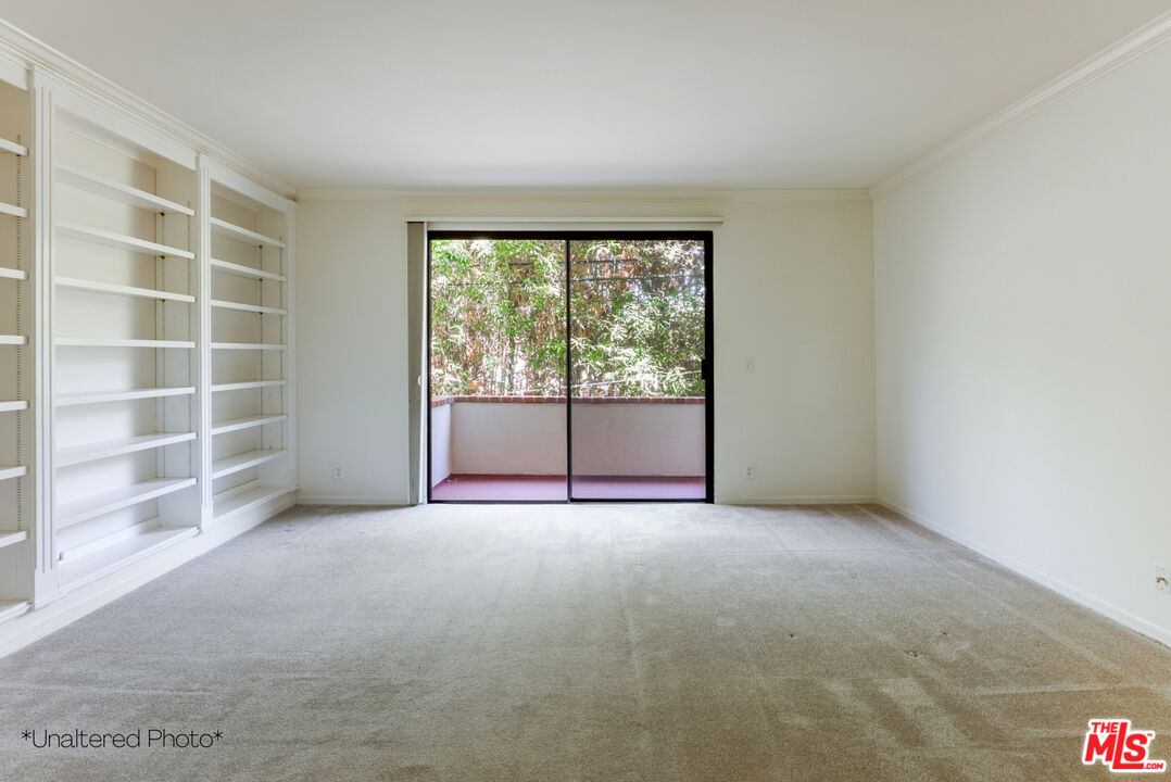 11755 Montana Ave Unit: 208