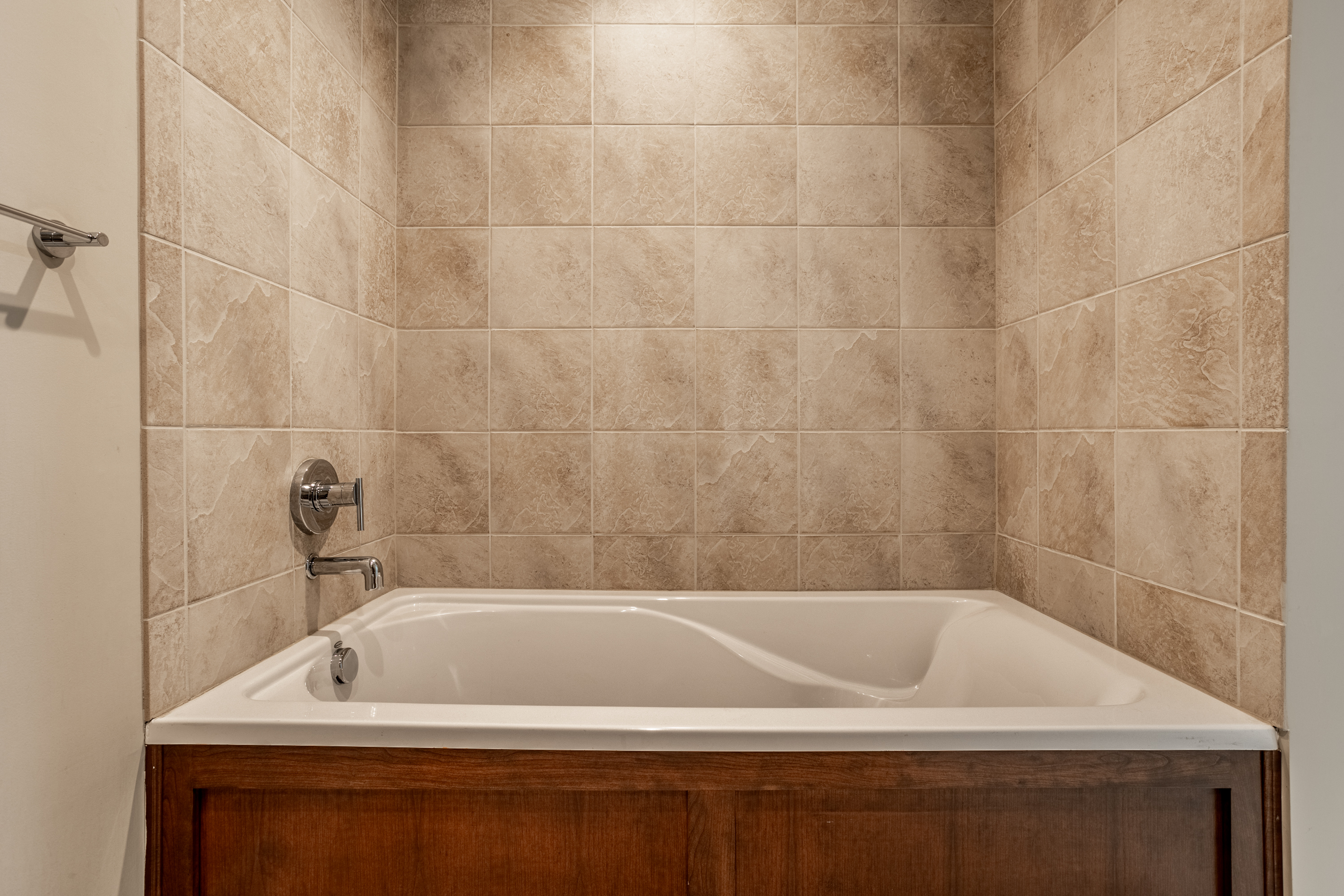 222 N East Street Unit: UNIT 109