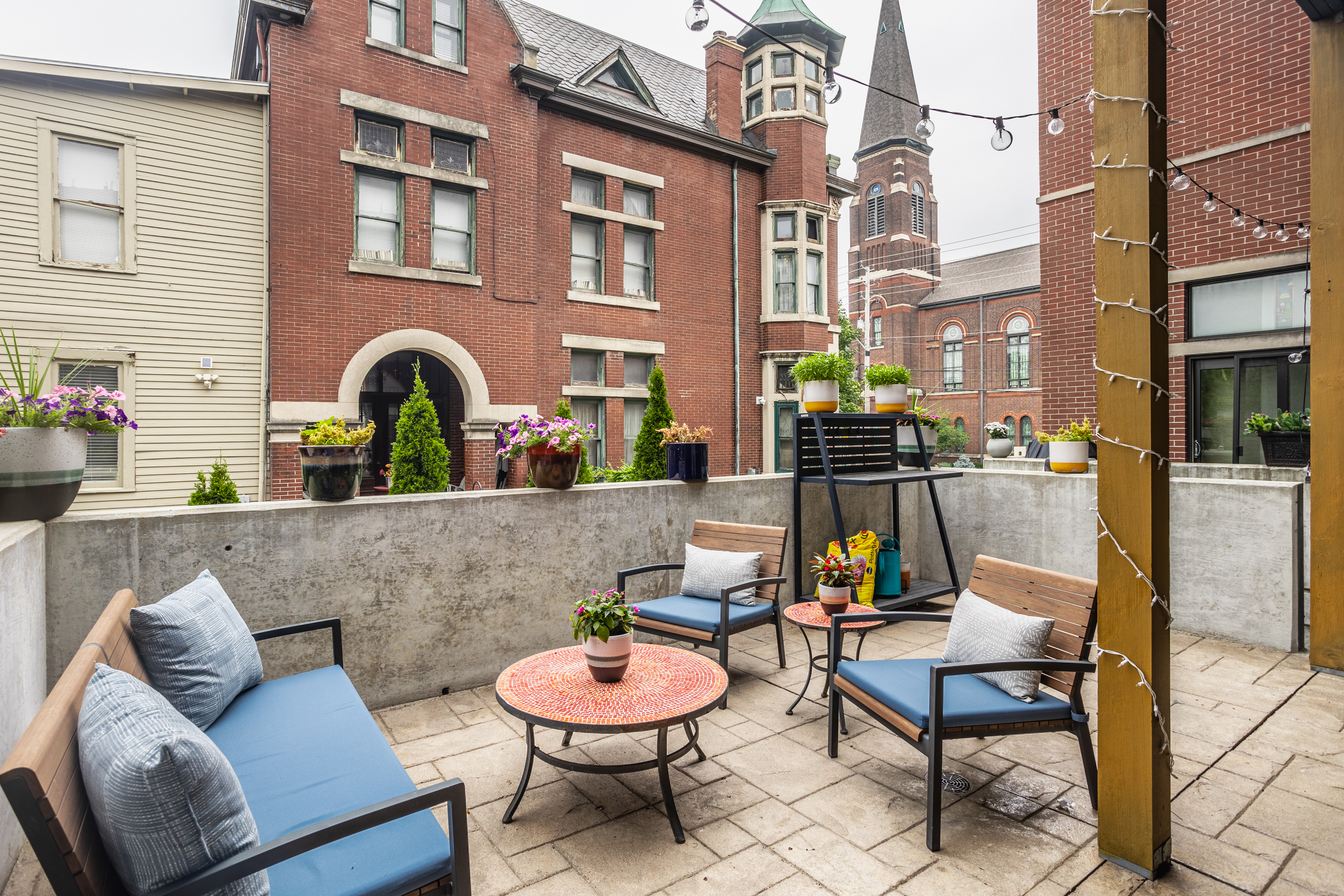 222 N East Street Unit: UNIT 109