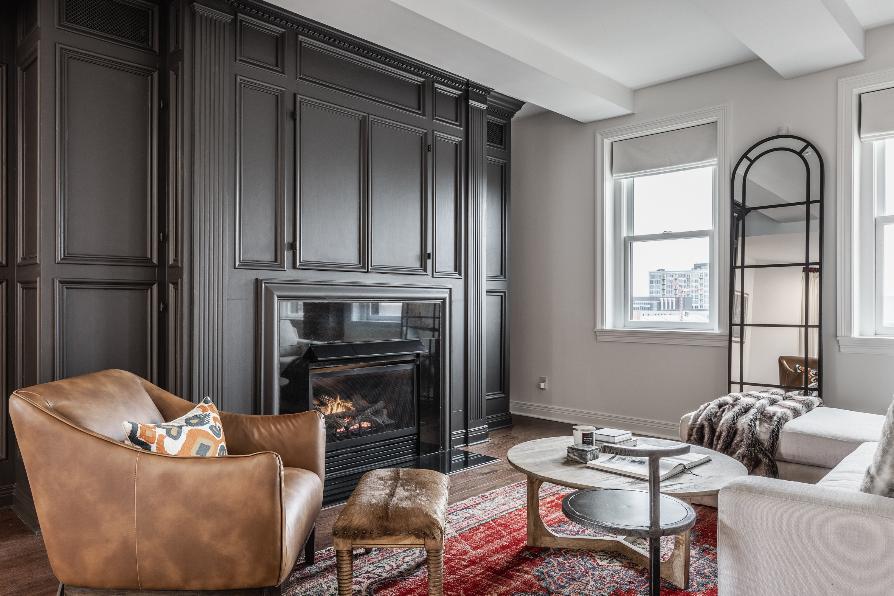 110 E Washington St. #900 Unit: 900